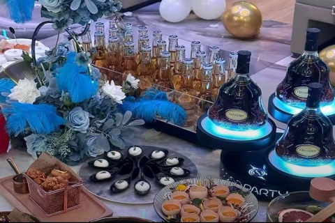 鞍山夜场KTV招聘模特,鞍山夜场自己招人自己带欢迎加入